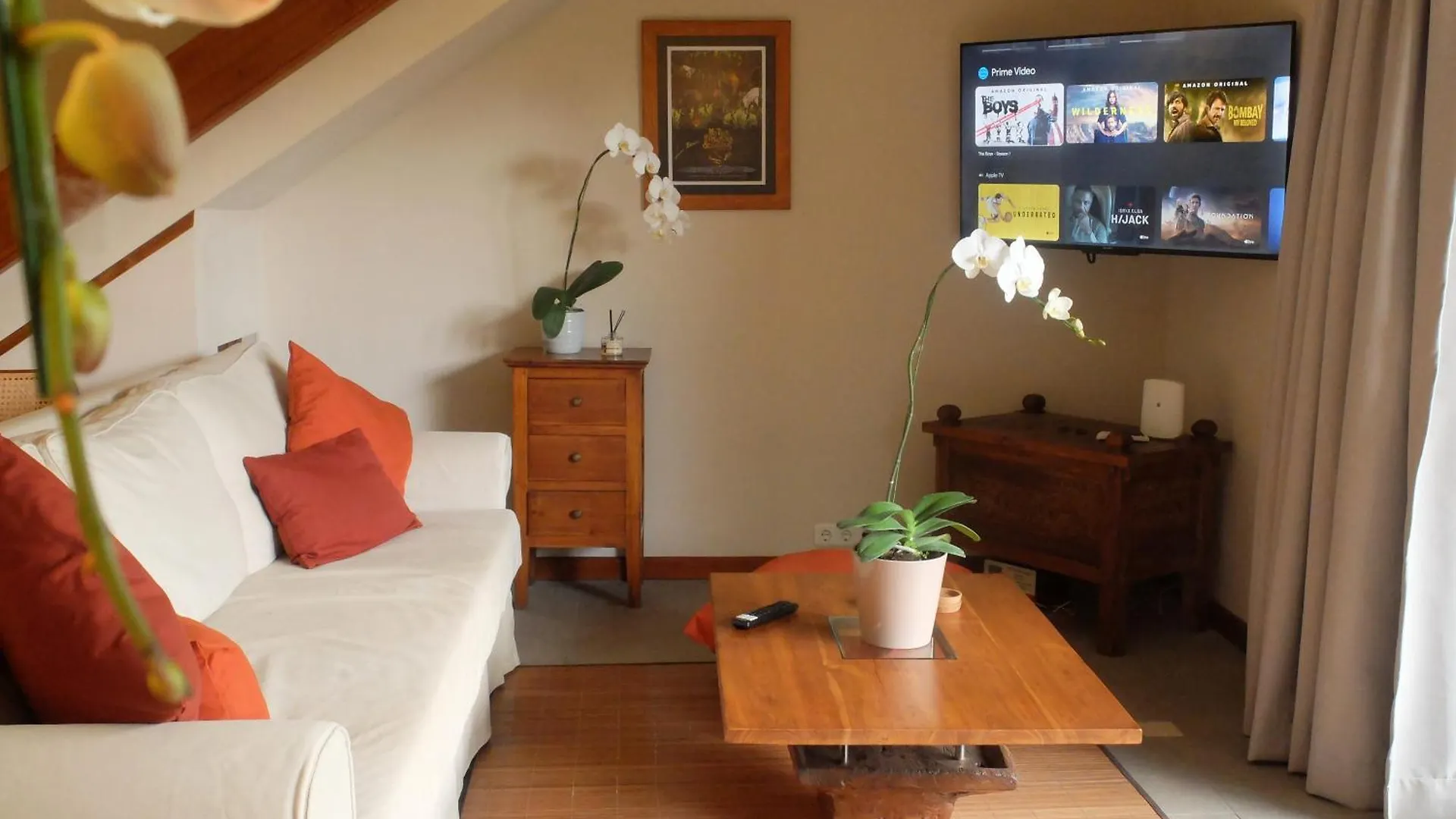 Orchid View Villa, 1Bed Large Pool Near Central Ubud Holiday home